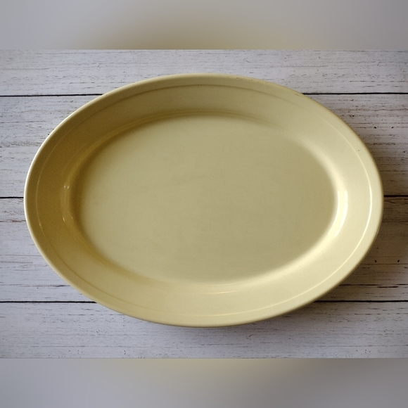 Dallas Ware Melamine Yellow‎ Plate - Picture 1 of 4